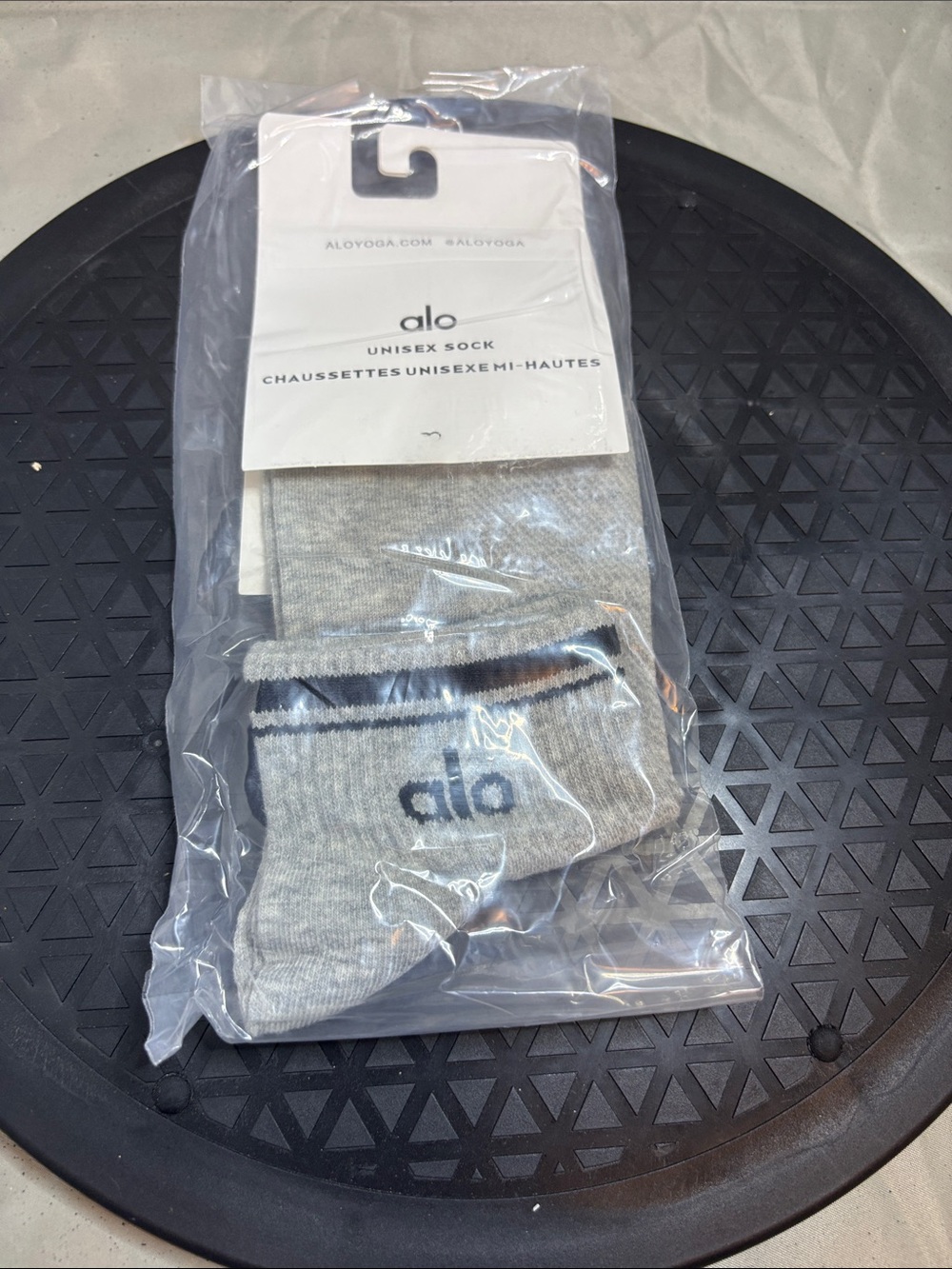 ALO Yoga Light Gray Ankle Socks with Navy Logo Trim
